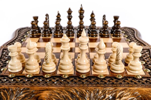 Skák-kotru með fléttumynstri Höfundarréttarvarið Mount Ararat Outline Chess Lúxussett